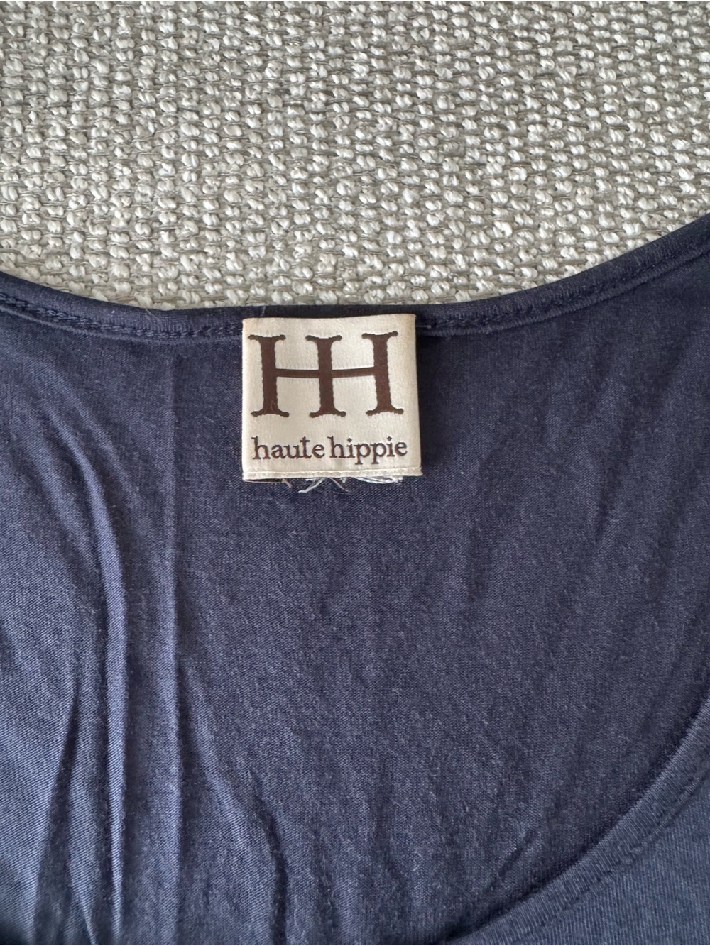 Dark grey Graphic Sleeveless Women's Top - Picture 2 of 4
